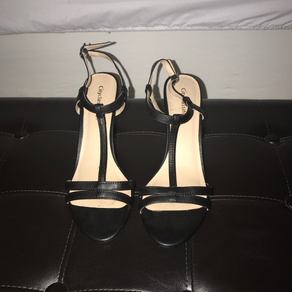 💜Cityclassified shoes black. Size 10